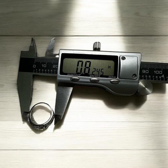 Peridot & CZ Diamonds Sterling Silver Ring Size 5.75 - Picture 10 of 14